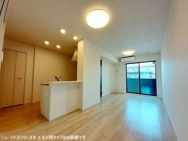 同仕様 阪和線・羽衣線/紀伊中ノ島駅 徒歩22分 1階 建築中