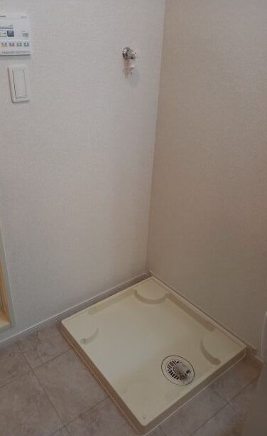 同仕様 阪和線・羽衣線/紀伊中ノ島駅 徒歩22分 1階 建築中