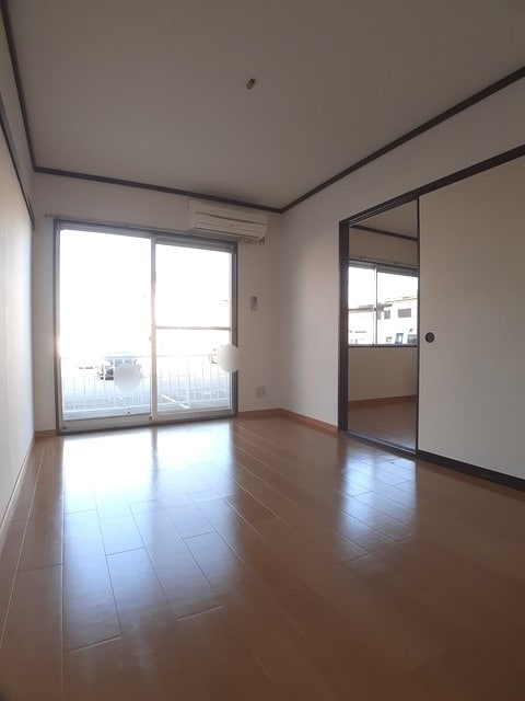  阪和線・羽衣線/和歌山駅 徒歩24分 1階 築37年