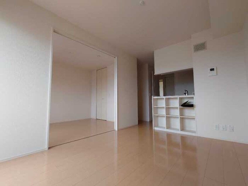  イソラ フェリジェ