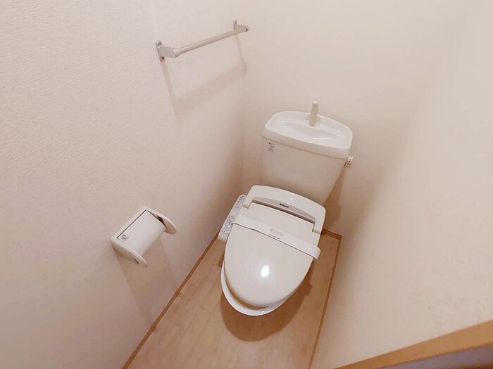  阪和線・羽衣線/和歌山駅 バス14分鳴神住宅前下車:停歩3分 1階 築19年