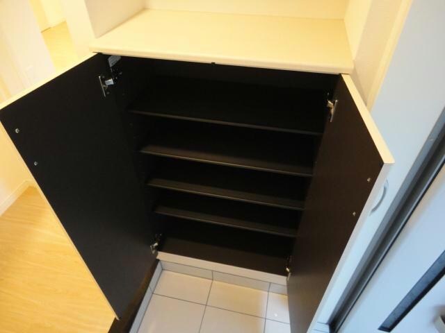  阪和線・羽衣線/和歌山駅 徒歩13分 1階 築11年