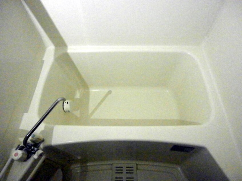  阪和線・羽衣線/紀伊駅 徒歩25分 1階 築15年