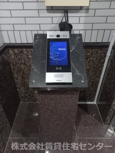  Ｒiｔｚ　Ｃaｒｌｔｏｎ