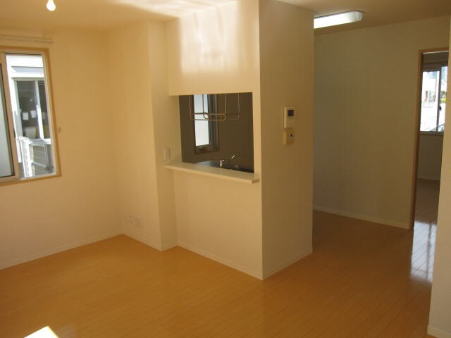 同仕様 シャーメゾン尾崎