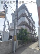  西マンション