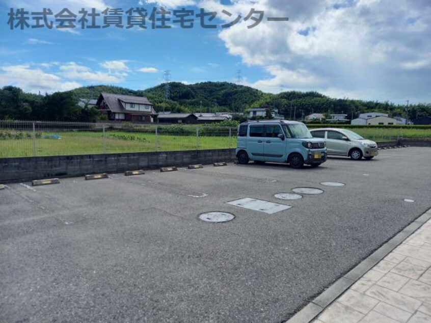  和歌山電鉄貴志川線/岡崎前駅 徒歩26分 1階 築15年