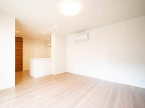  阪和線・羽衣線/和歌山駅 徒歩13分 1階 築4年