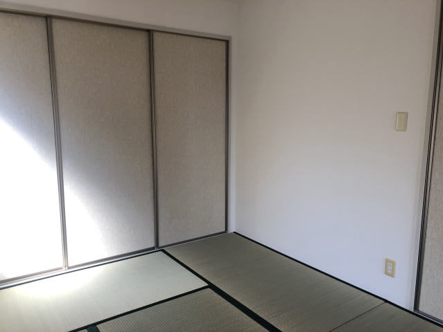  エクセレンス六十谷