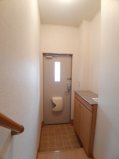  阪和線・羽衣線/和歌山駅 徒歩7分 2階 築17年