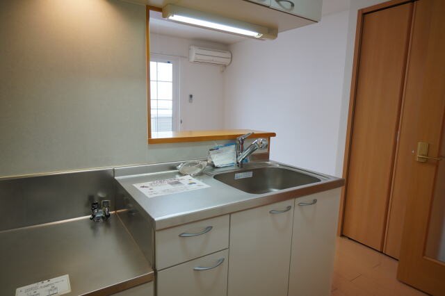  阪和線・羽衣線/和歌山駅 徒歩7分 2階 築17年