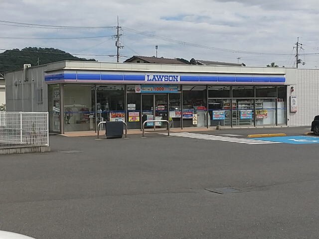 ローソン 高野口町大野店様(コンビニ)まで763m バリュージュ保田