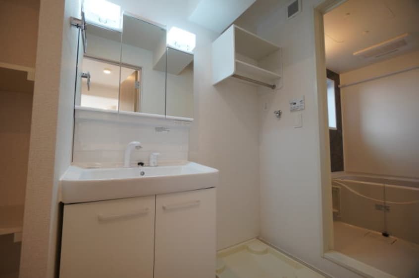  阪和線・羽衣線/紀伊中ノ島駅 徒歩21分 1階 築3年