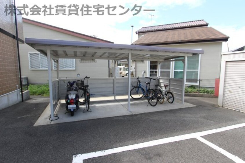  フジパレス手平