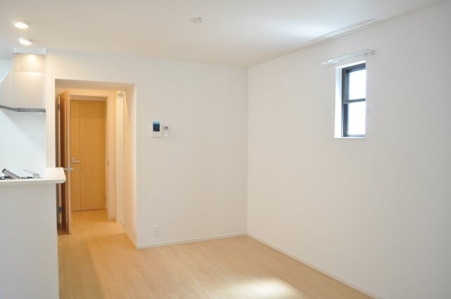  阪和線・羽衣線/紀伊中ノ島駅 徒歩27分 1階 築6年