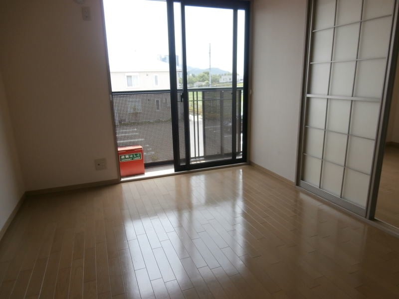  セジュール神前