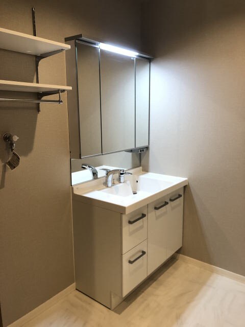  阪和線・羽衣線/和歌山駅 徒歩9分 2階 築4年