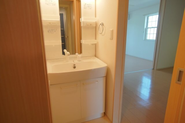  和歌山線/布施屋駅 徒歩15分 1階 築13年