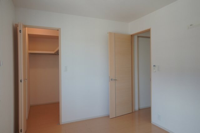  和歌山線/布施屋駅 徒歩15分 1階 築13年