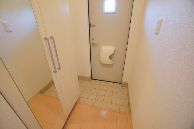  和歌山線/布施屋駅 徒歩15分 1階 築13年