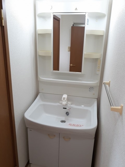  トムテヒュース