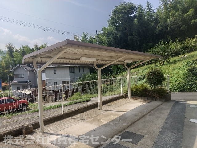  トムテヒュース