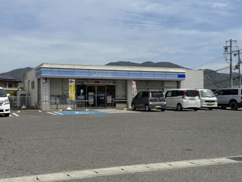 ローソン 有田インター東店様(コンビニ)まで394m ルーチェ　ソラーレⅡ