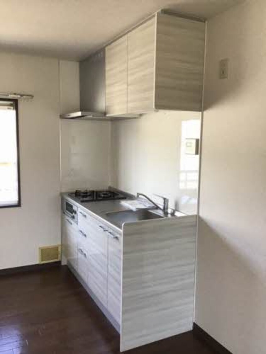  ラベニュー谷口