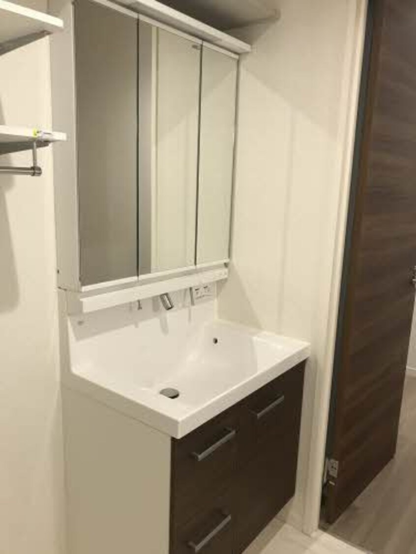  きのくに線・紀勢本線/紀三井寺駅 徒歩12分 1階 築5年