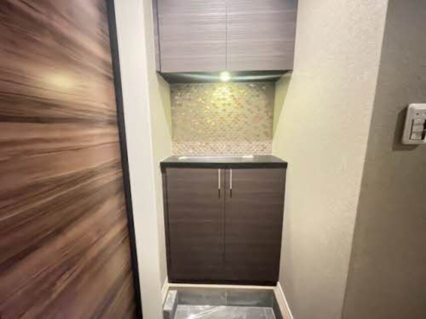  阪和線・羽衣線/和歌山駅 徒歩13分 2階 築1年