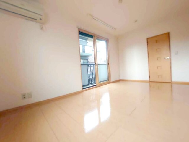  阪和線・羽衣線/和歌山駅 徒歩12分 1階 築19年