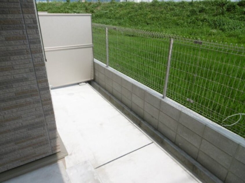 テラス ヴェリテ・ヴィラージュ