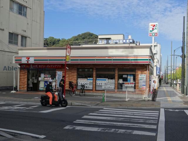 セブンイレブン松山平和通1丁目店(コンビニ)まで229m 第一曙マンション