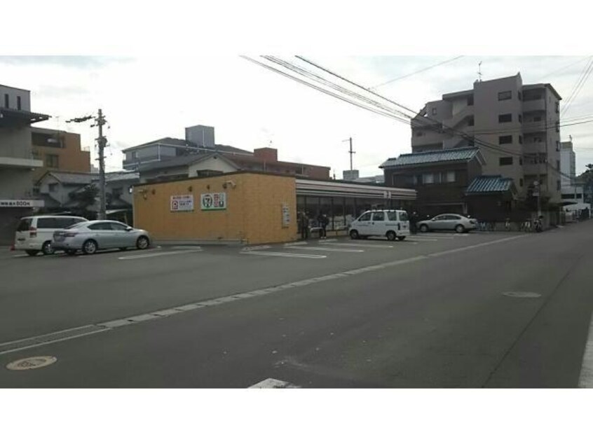 セブンイレブン松山大学前店(コンビニ)まで560m ベルナティオ