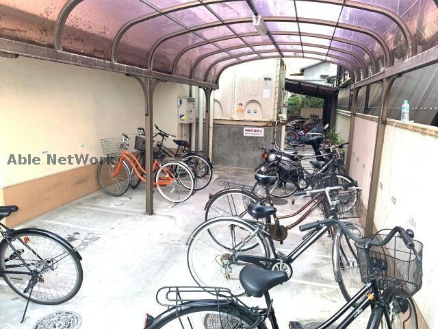 駐輪場 コーポラス久野