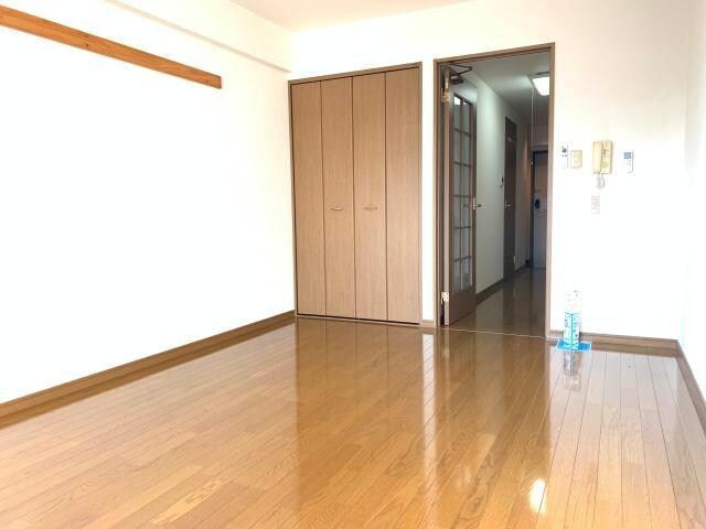 別のお部屋の写真です。現状優先でお願いします。 ヴィータ萱町