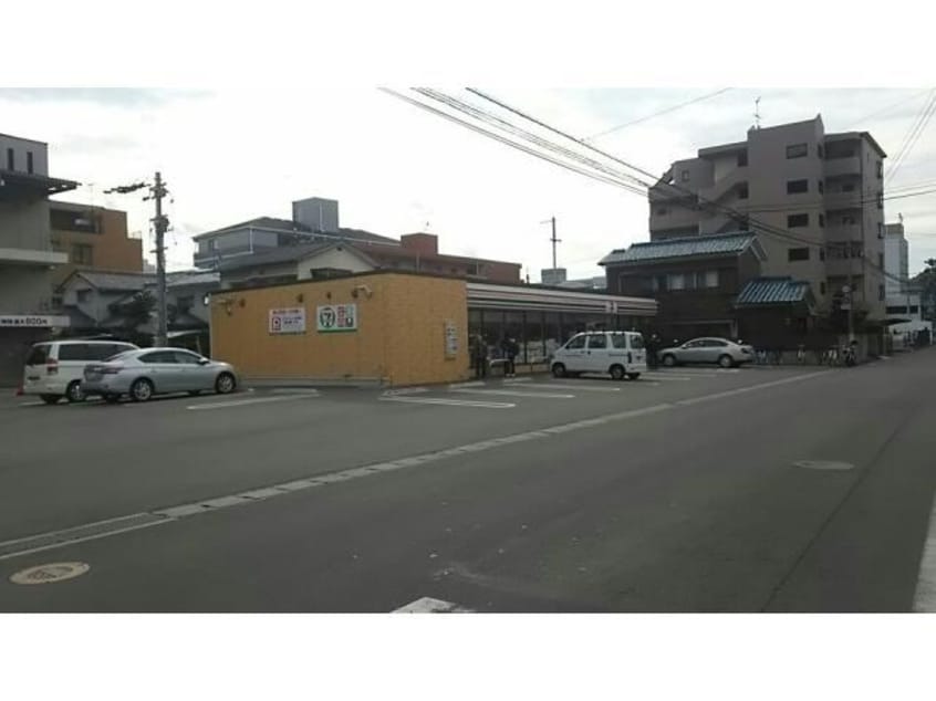 セブンイレブン松山大学前店(コンビニ)まで571m INGーβ