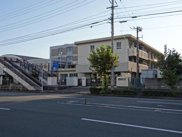 松山市立味酒小学校(小学校)まで1507m サンシャイン　タガミ　Ｂ棟