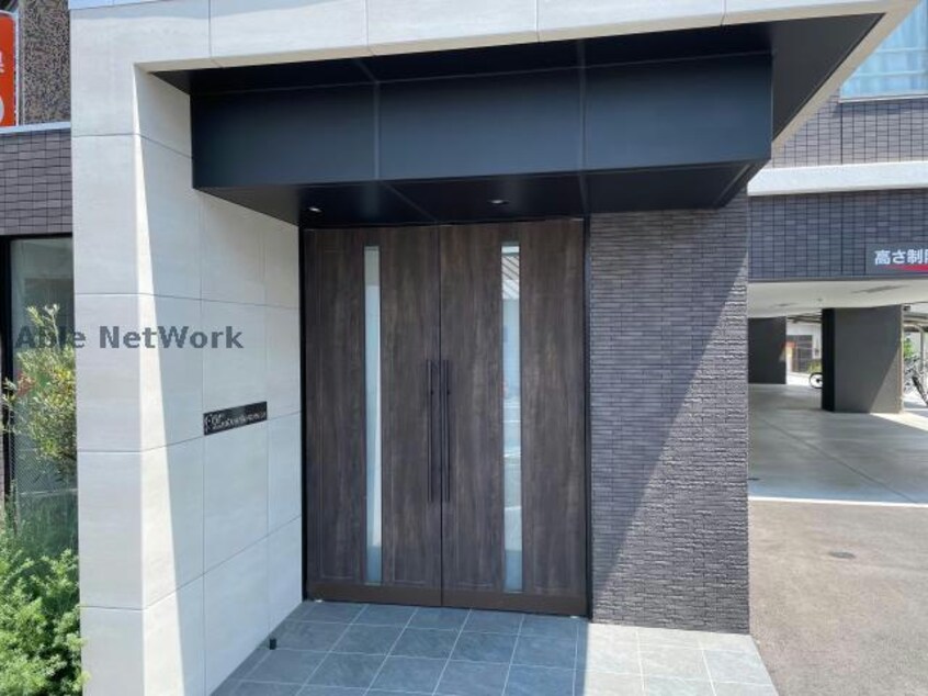  ＧＡＲＩＲＥＯ　ＶＩＮＧＴ　ー　ＣＩＮＱ　ＴＥＲＲＡＣＥ