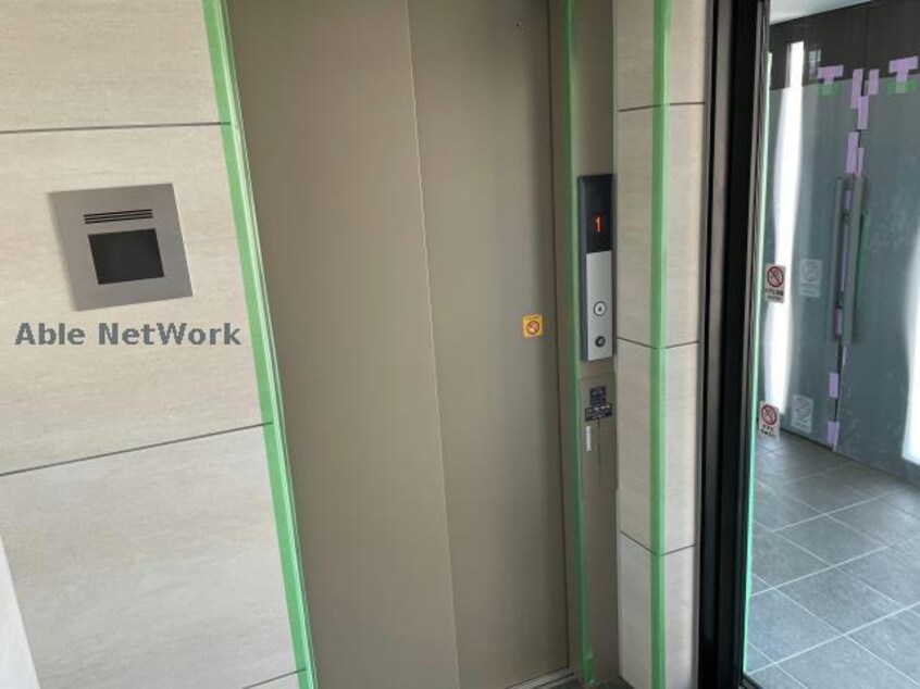  ＧＡＲＩＲＥＯ　ＶＩＮＧＴ　ー　ＣＩＮＱ　ＴＥＲＲＡＣＥ