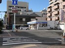 ローソン勝山二丁目店(コンビニ)まで369m レーヴ・リボンYK