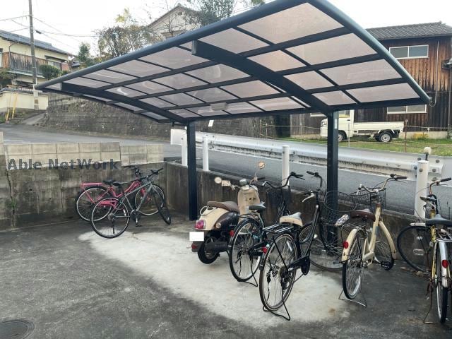  トロワ・ヴォヌール