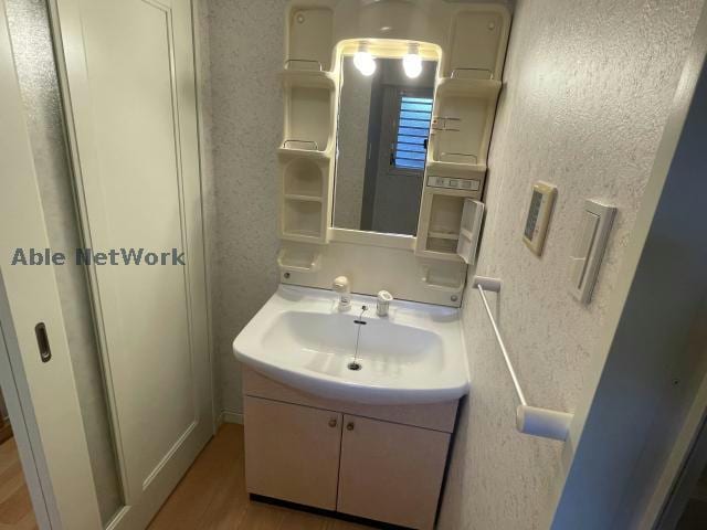  トロワ・ヴォヌール