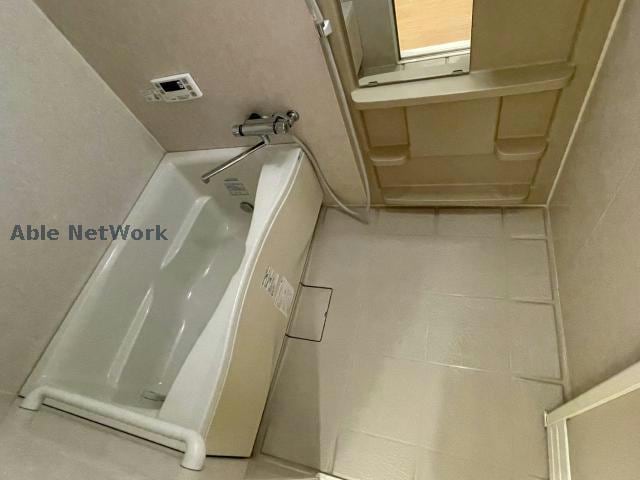  トロワ・ヴォヌール