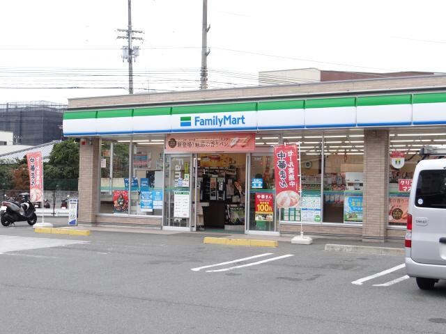 ファミリーマート松山土居田駅前店(コンビニ)まで248m 吉岡店舗 1F