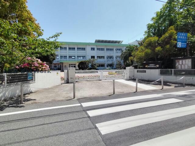 松山市立垣生小学校(小学校)まで773m ユートピアＨＡＢＵ