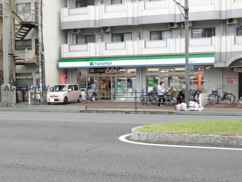 ファミリーマート松山平和通り店(コンビニ)まで385m※あなたと、コンビに、 グリーンハイツ緑町