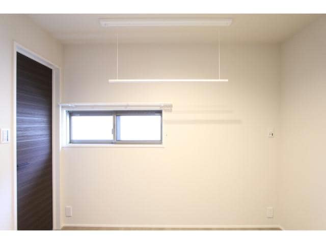 １２，洋室の室内物干し コスモ ラ・ペ