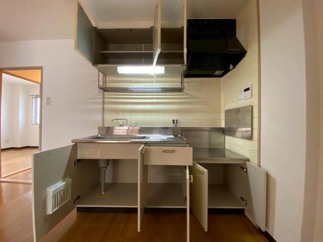  アメニティ東香里