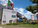 イズミヤ交野店(スーパー)まで1013m 富尾マンション（私部）